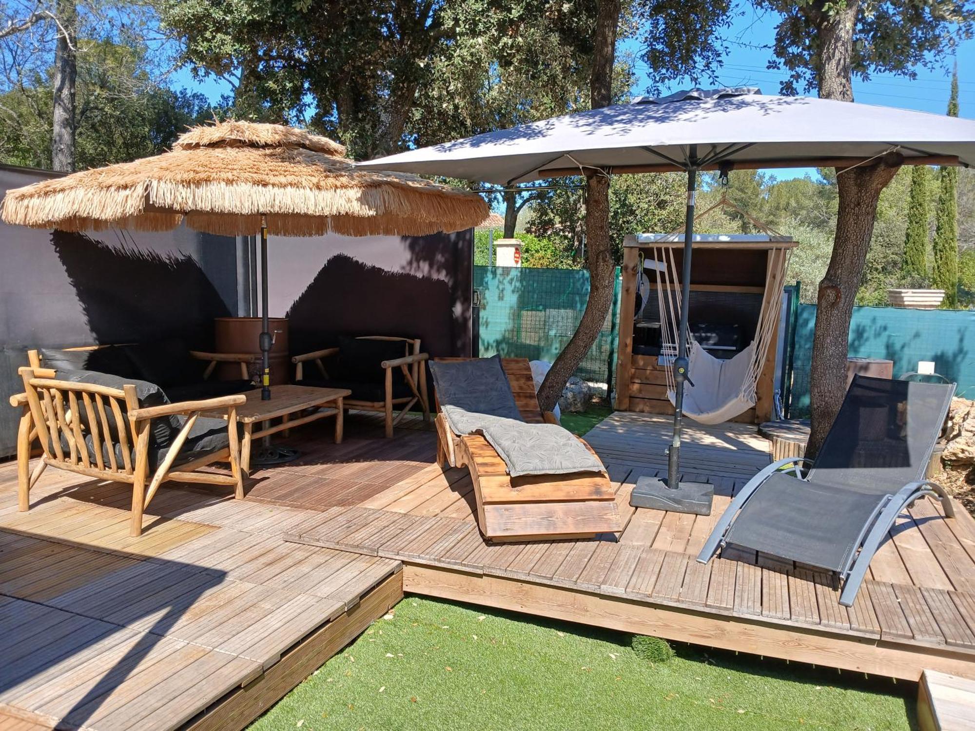 Villa 4 Chambres Avec Jacuzzi Saint-Maximin-la-Sainte-Baume Exterior photo